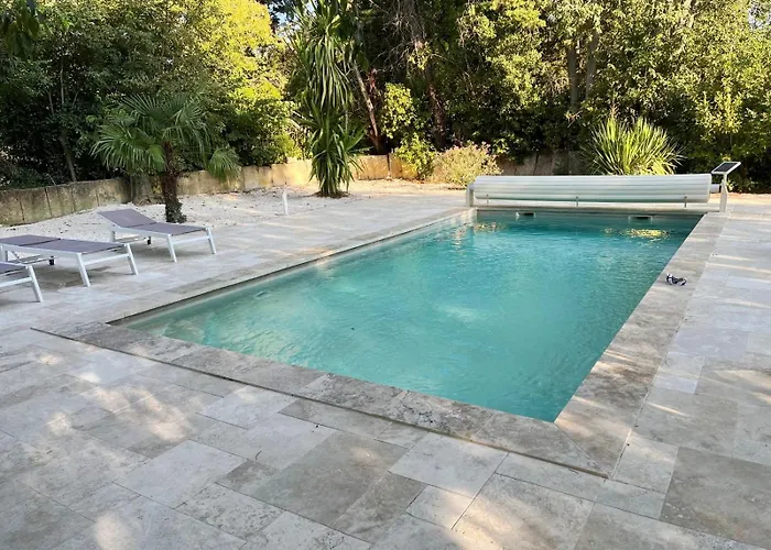 Grand Mas Proche Uzes Et Pont Du Gard *